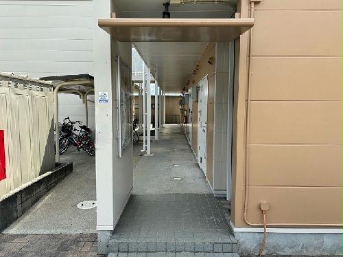 14/25 エントランス