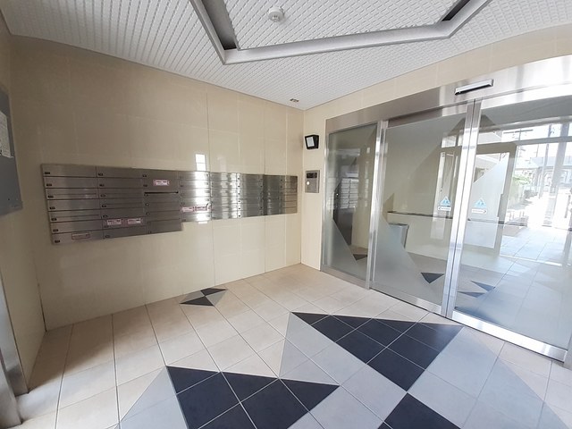 22/30 エントランス