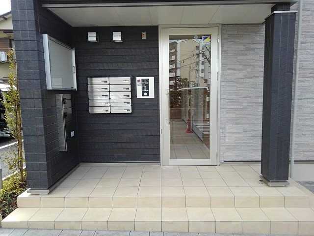 13/20 エントランス