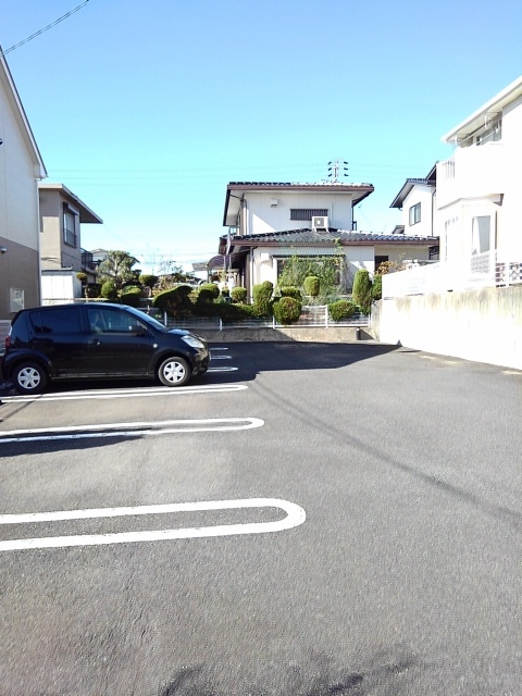 16/21 駐車場