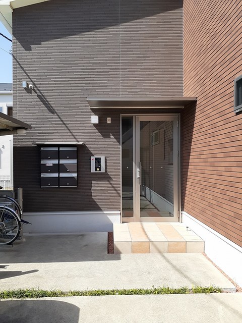 14/20 エントランス