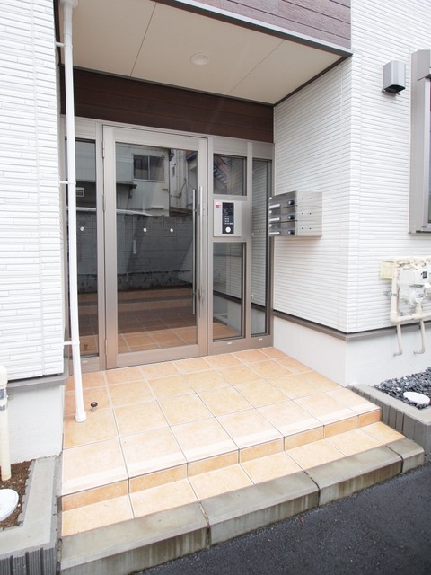14/20 エントランス