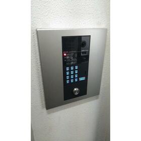 14/17 エントランス