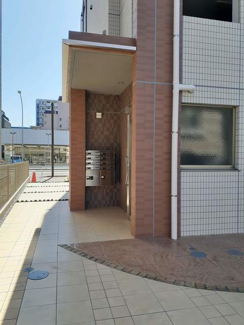 14/21 エントランス