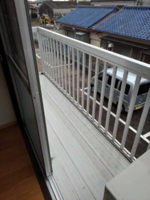 18/27 バルコニー