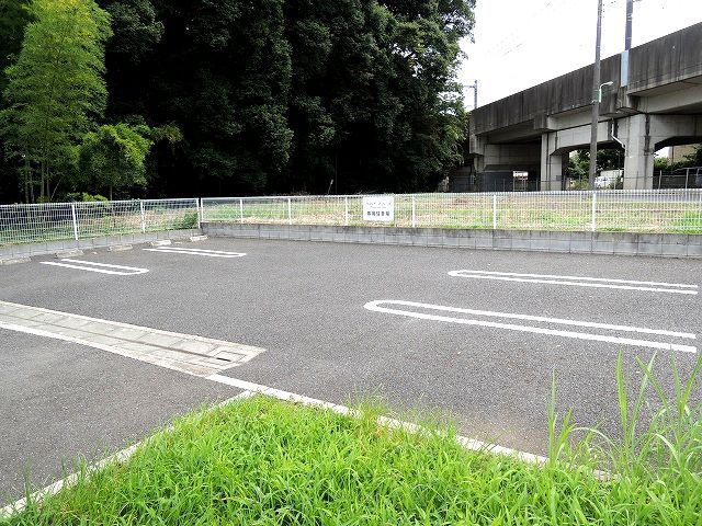 3/3 駐車場