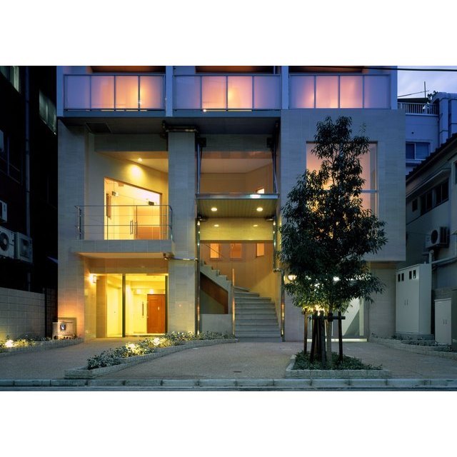 21/22 エントランス