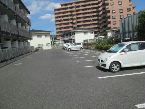 14/21 駐車場