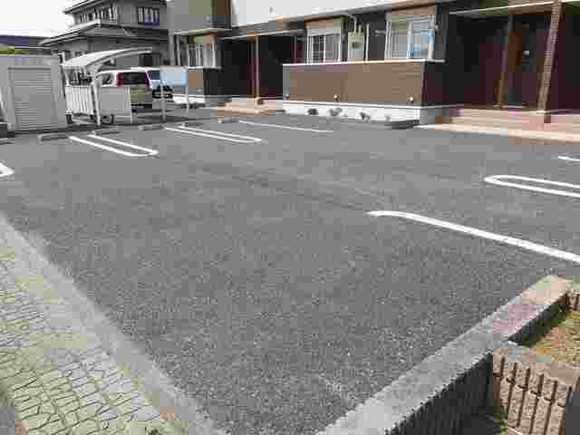14/20 駐車場
