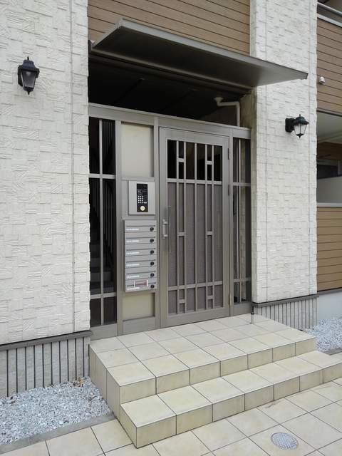 20/26 エントランス