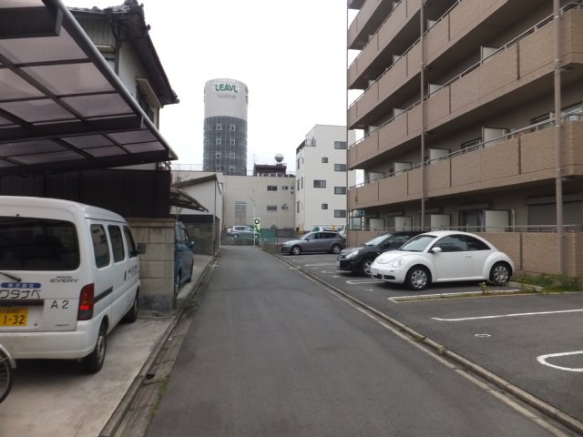 22/30 駐車場
