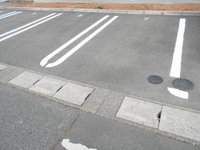 14/20 駐車場
