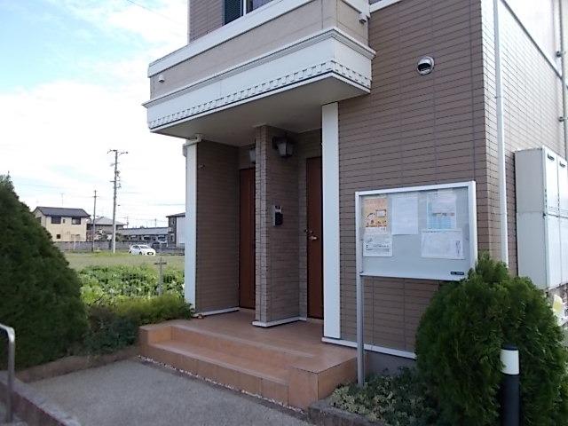 13/20 エントランス