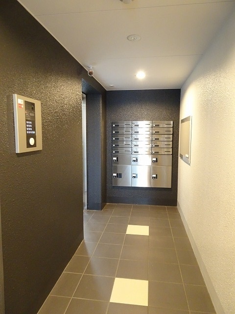 14/20 エントランス