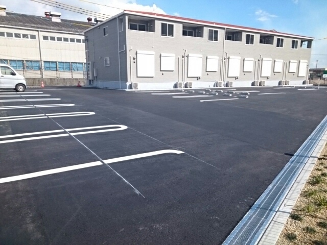 2/5 駐車場