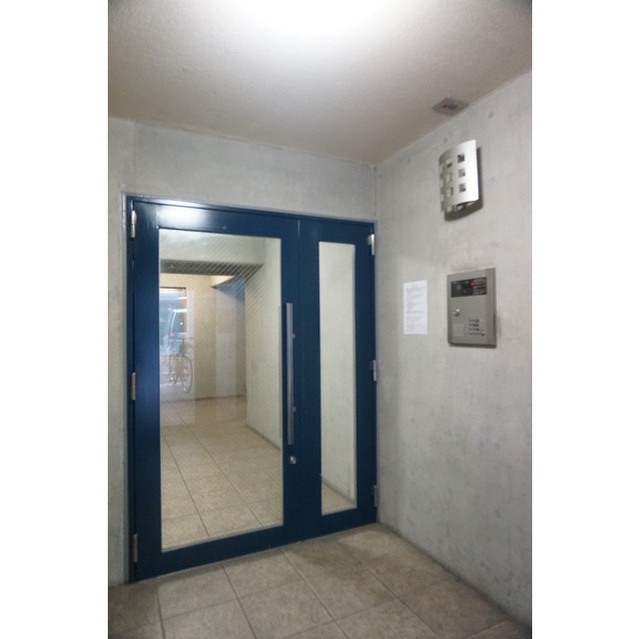 22/23 エントランス