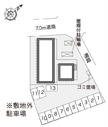 14/14 駐車場