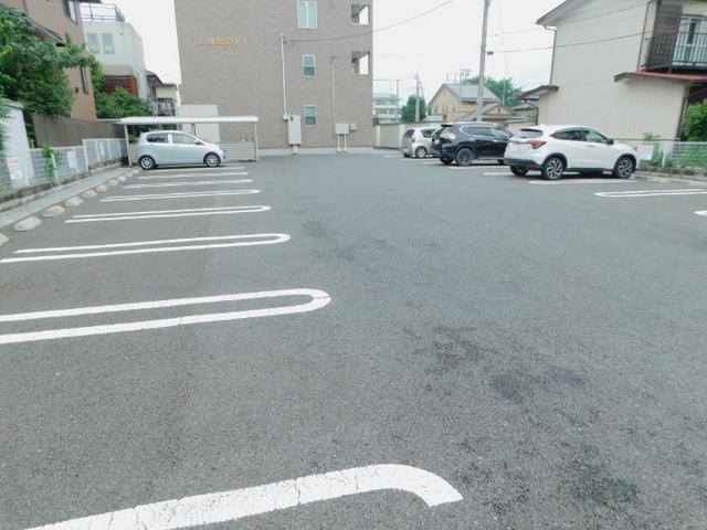 14/22 駐車場