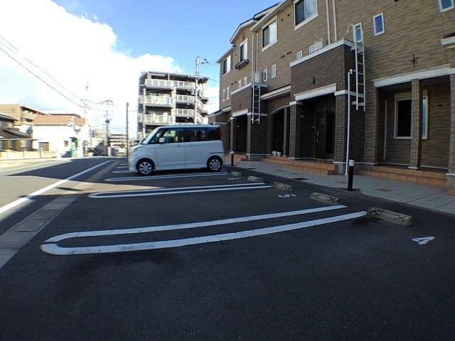 14/20 駐車場