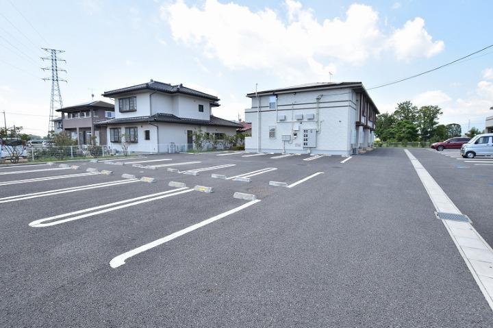 14/20 駐車場
