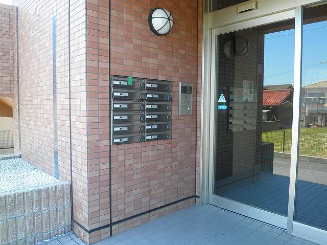 21/29 エントランス