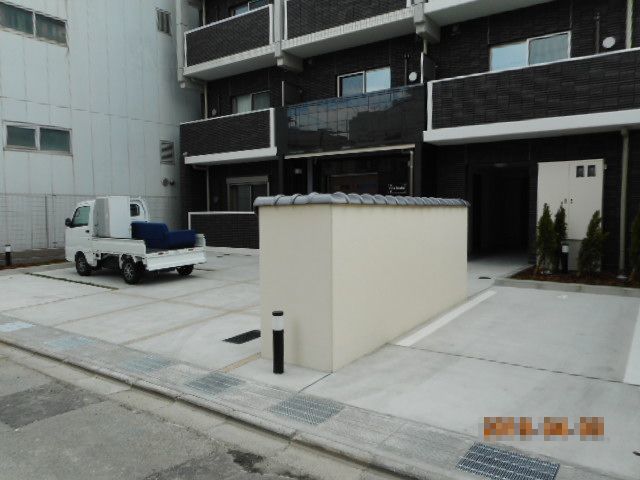 14/20 駐車場