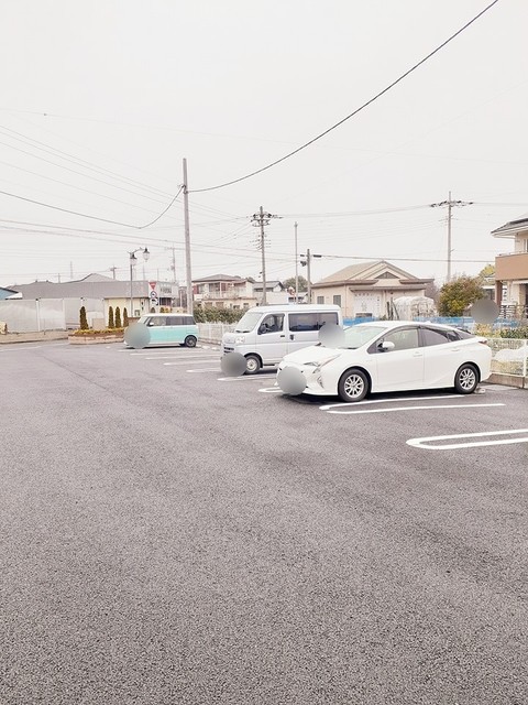 14/20 駐車場