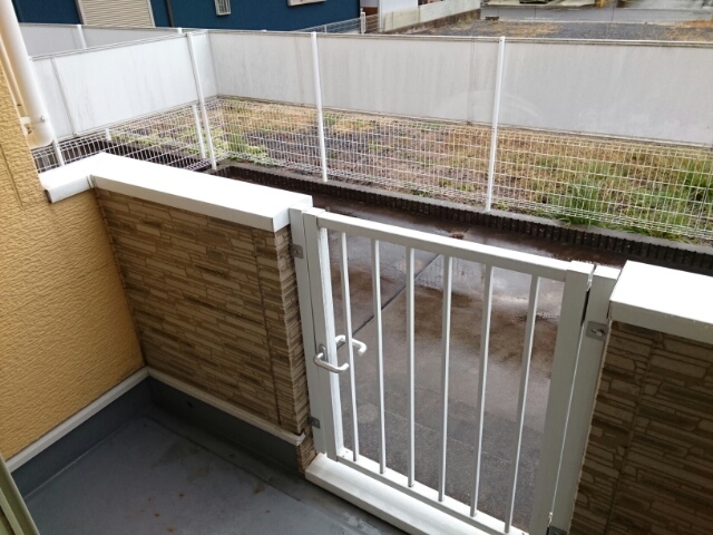 13/22 バルコニー