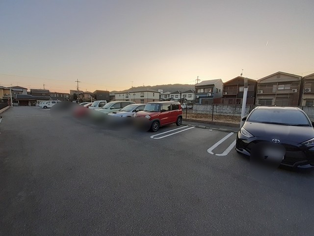 14/20 駐車場