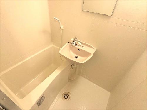 13/14 エントランス