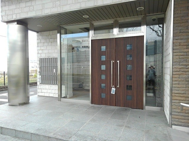 14/20 エントランス