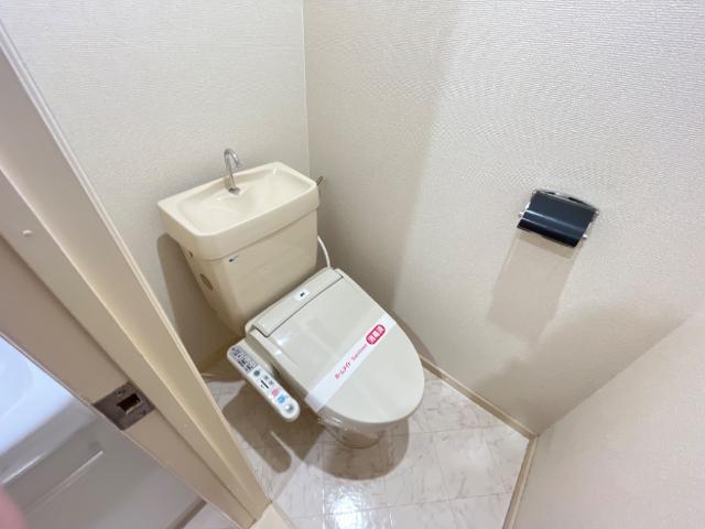 16/27 トイレ