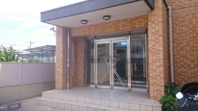 14/22 エントランス