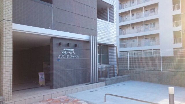 16/25 エントランス