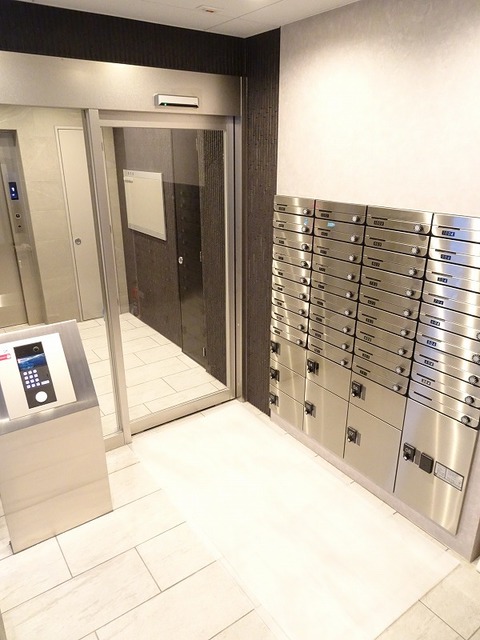 2/8 エントランス