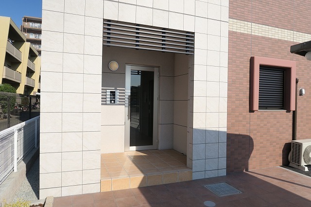 13/20 エントランス