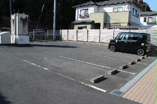2/2 駐車場