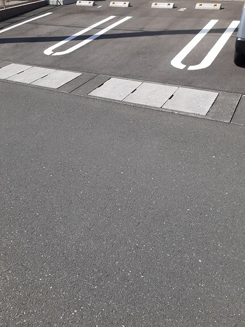 14/20 駐車場