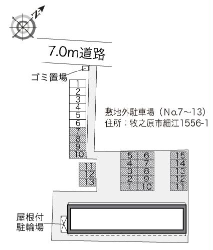 14/14 駐車場