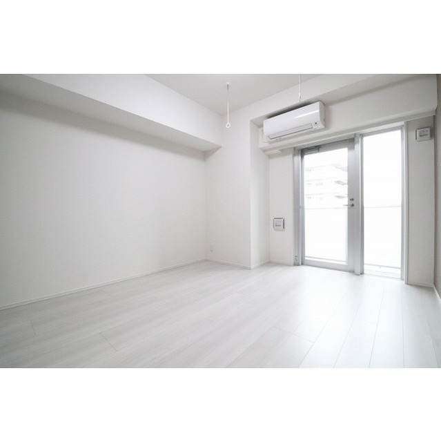 21/22 エントランス