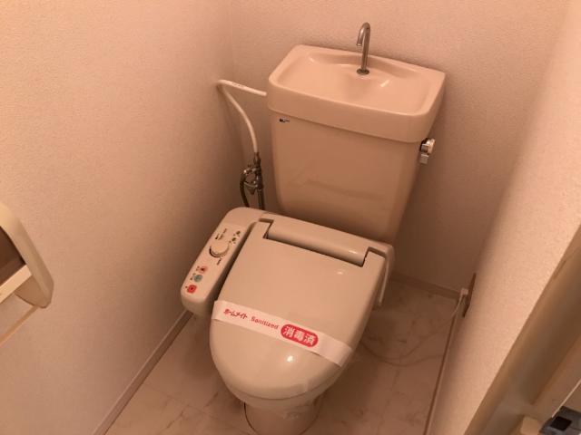 16/27 トイレ
