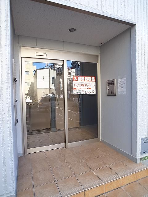 14/20 エントランス