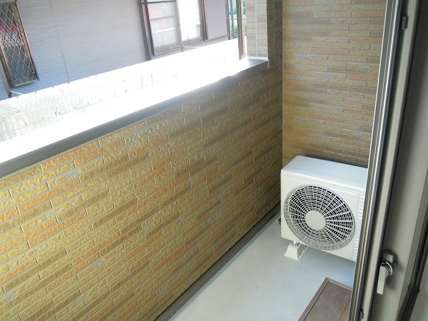 13/20 バルコニー