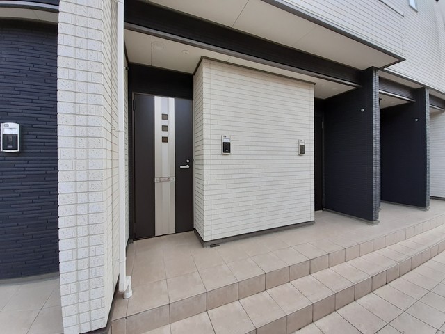 13/20 エントランス