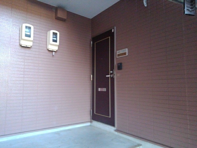 13/22 エントランス