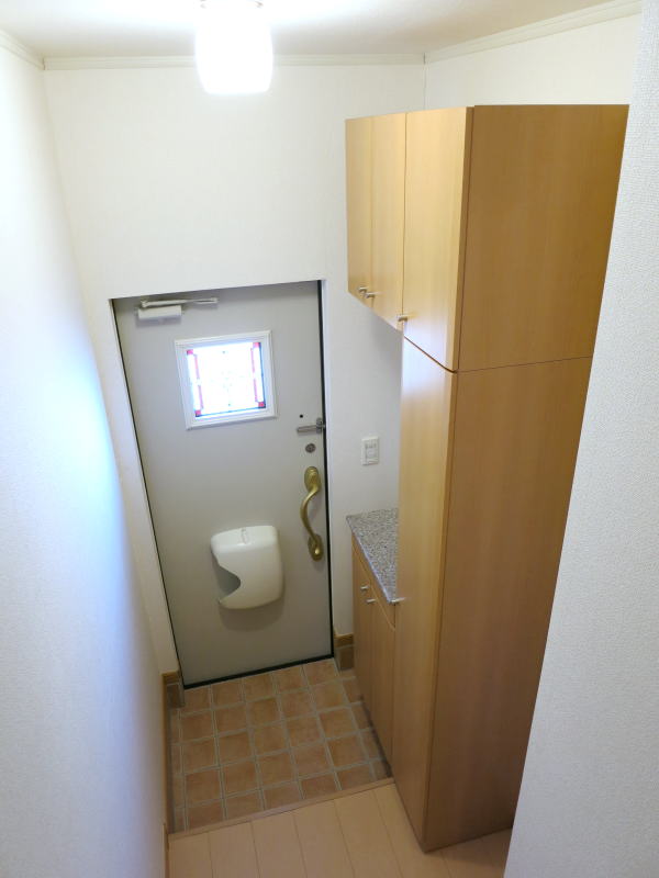 16/30 玄関
