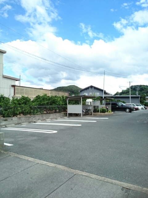 2/8 駐車場