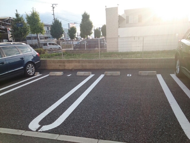 2/8 駐車場