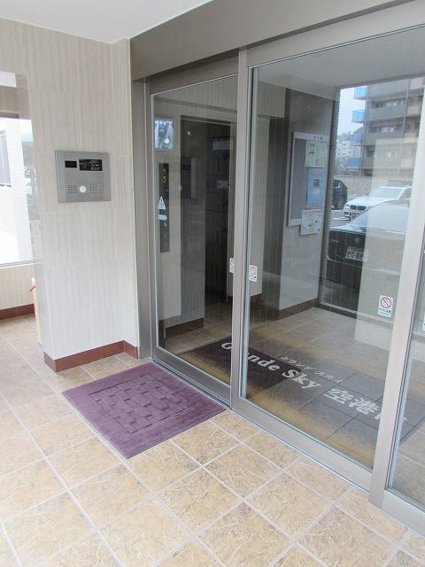 13/20 エントランス