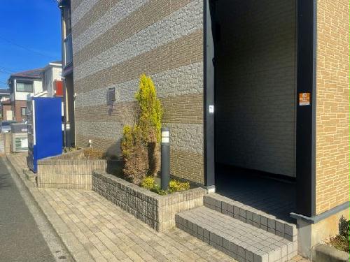 2/2 エントランス